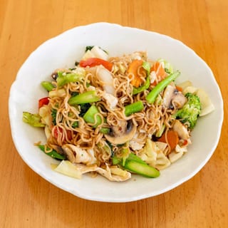 L- Thai Chow Mein